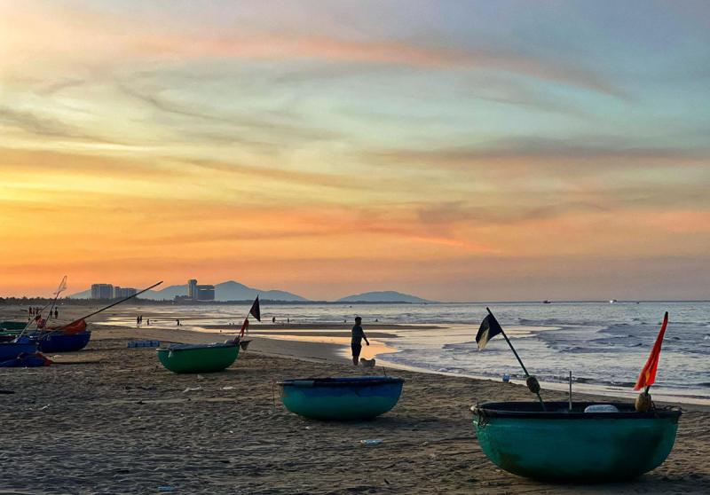Bình minh trên quê hương tôi