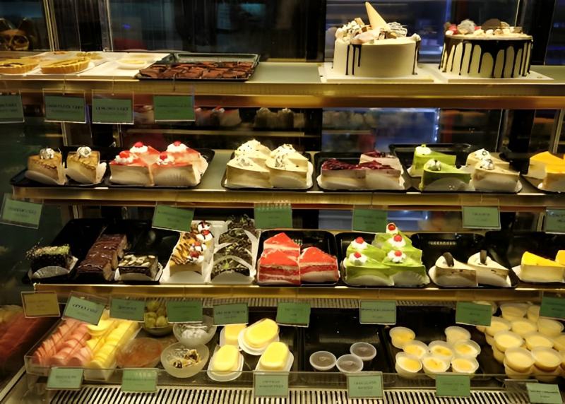Bloom Cakes
