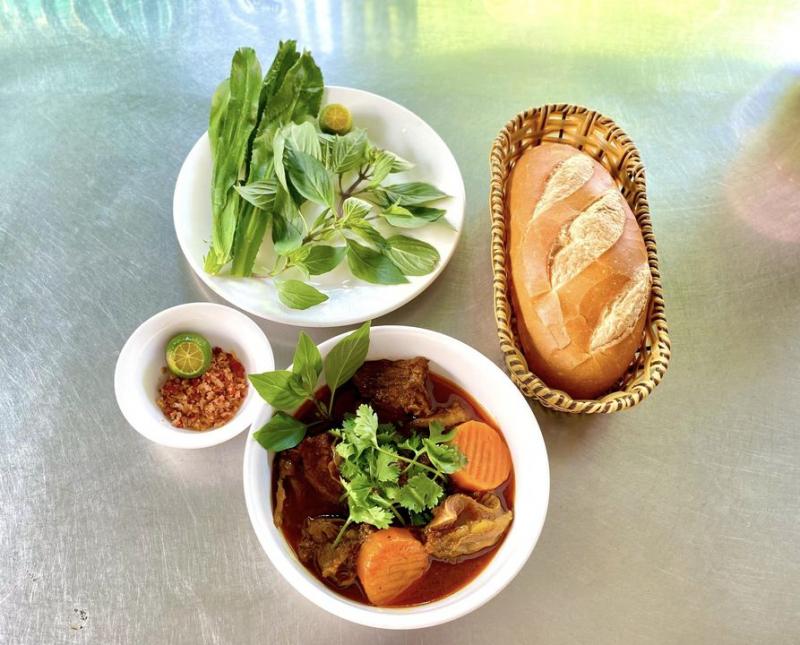 Bò kho Đông Ba