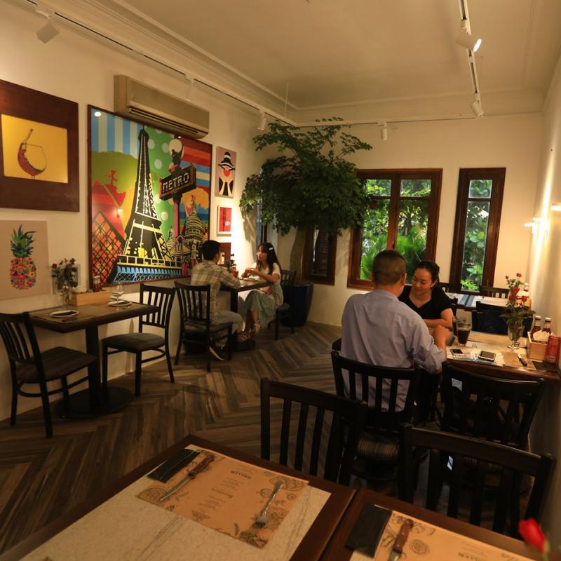 Botanica Restaurant