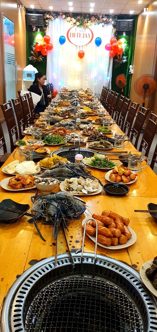 Buffet Hải Sản Những Chàng Trai