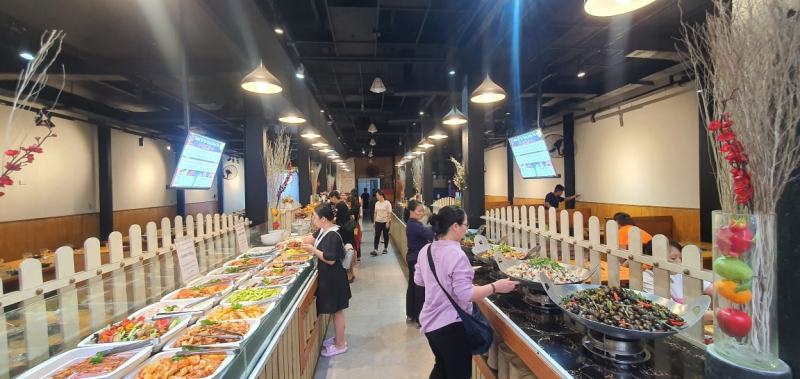 Buffet Hải Sản Những Chàng Trai