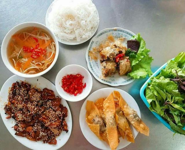 Bún Chả Cô Hạnh