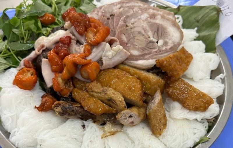 Bún Đậu Cô Tuyến Mắm Tôm Hàng Khay