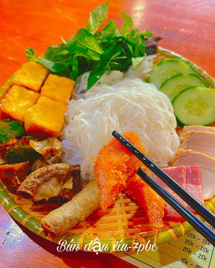 Bún đậu Mắm tôm Bà Xíu
