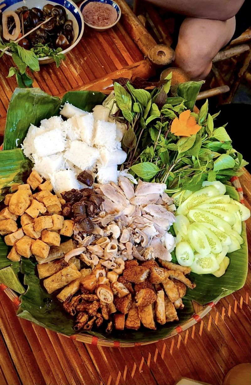 Bún đậu mắm tôm Lục Bình