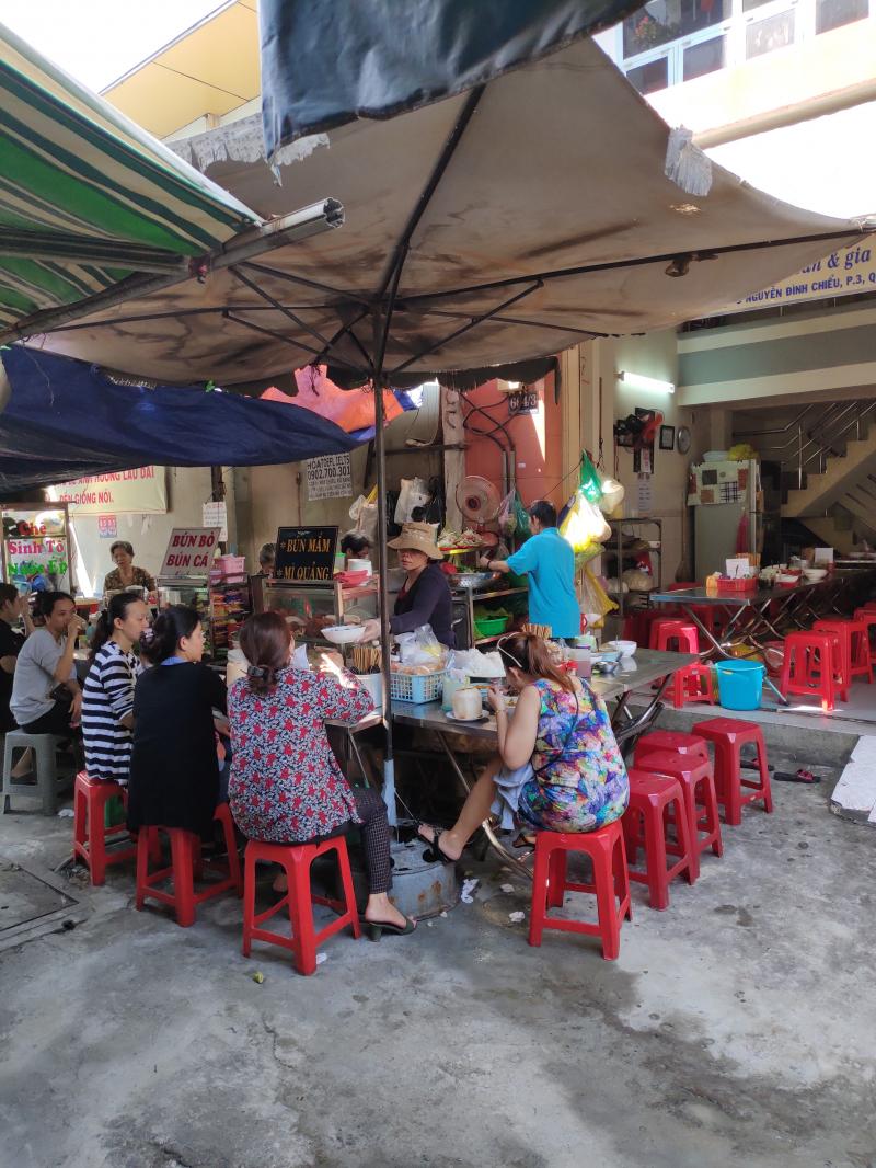 Bún Mắm Chợ Bàn Cờ