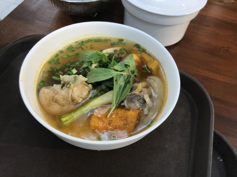 Bún Riêu Cô 3 Lạ