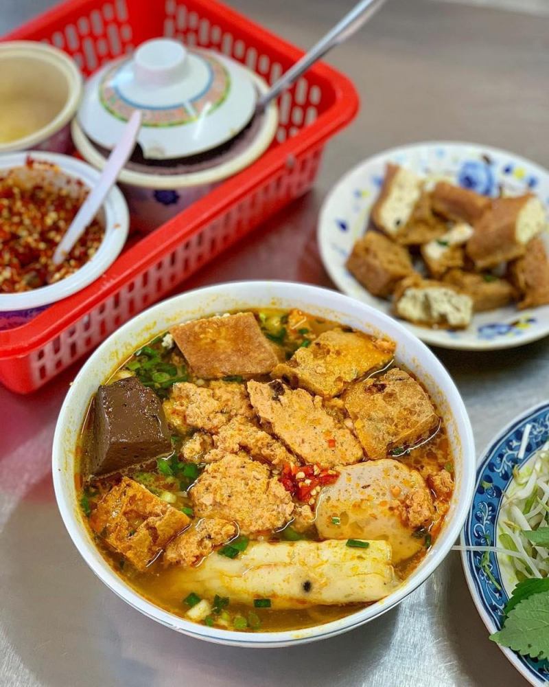 Bún Riêu Cô Lệ