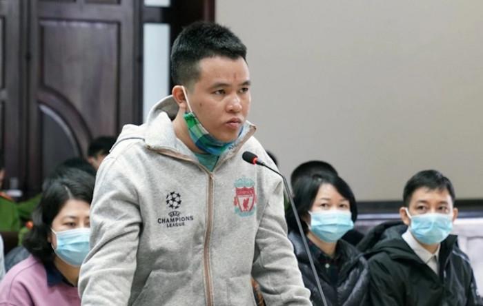 Bị cáo Nông Văn Lư (Ảnh: PLO)
