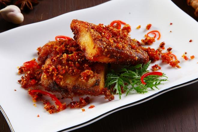 Cá lóc chiên sả ớt