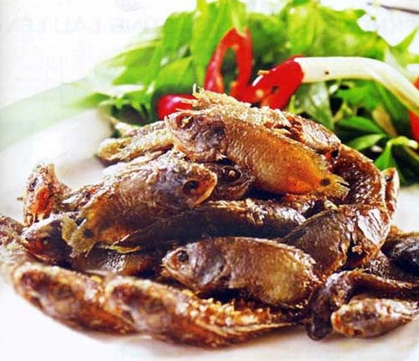 Cá rô đồng chiên xù