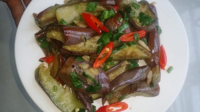 Cà tím xào lá lốt chay