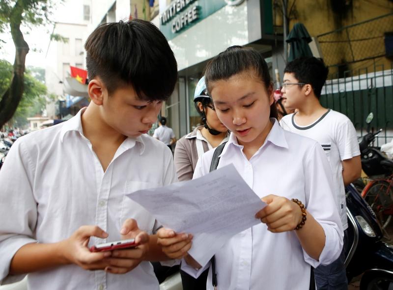Thí sinh làm hồ sơ tốt nghiệp
