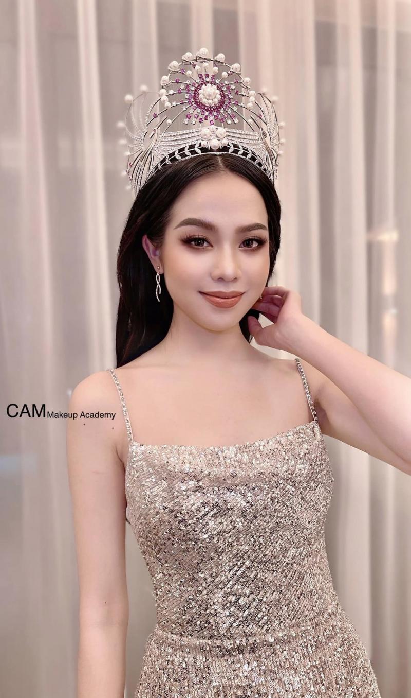 Cam makeup & academy
