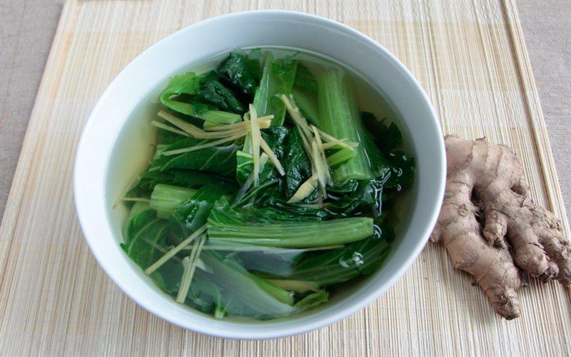 Canh cải bẹ xanh nấu gừng