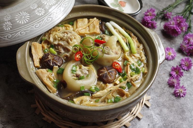 Món canh măng miến (Hình minh hoạ)