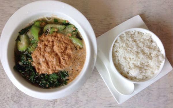 Canh rau đay nấu riêu tôm
