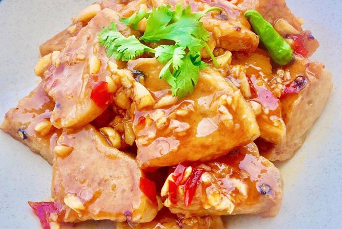 Chả chiên mắm