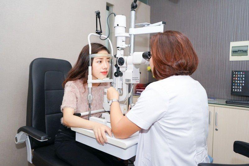 Kiểm tra bằng kính hiển vi