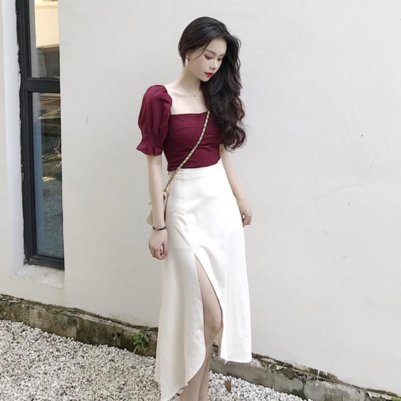 Chân váy xẻ tà