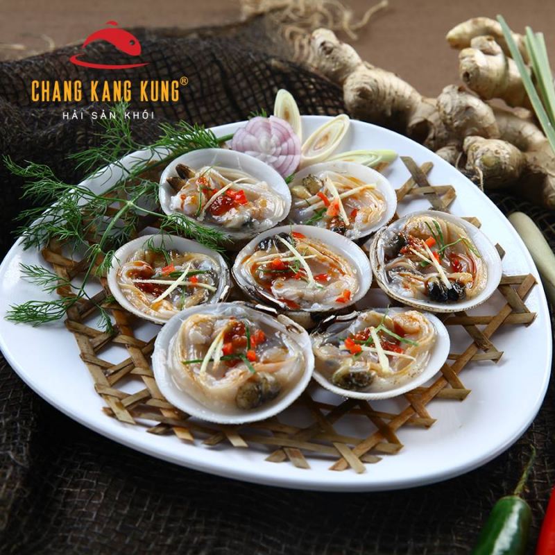 Món hải sản hấp dẫn tại nhà hàng