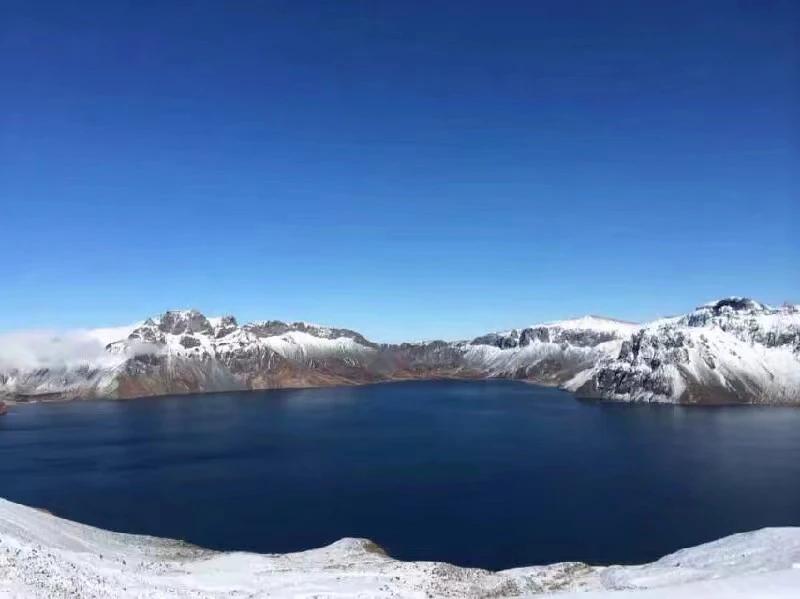 Miệng núi lửa Changbai vào mùa đông