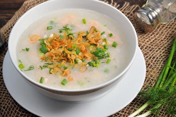Cháo đậu xanh với sườn