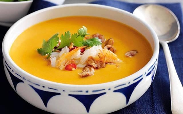 Chất đạm trong lươn và vitamin A trong cà rốt sẽ là những gì bé cần để phát triển thế chất