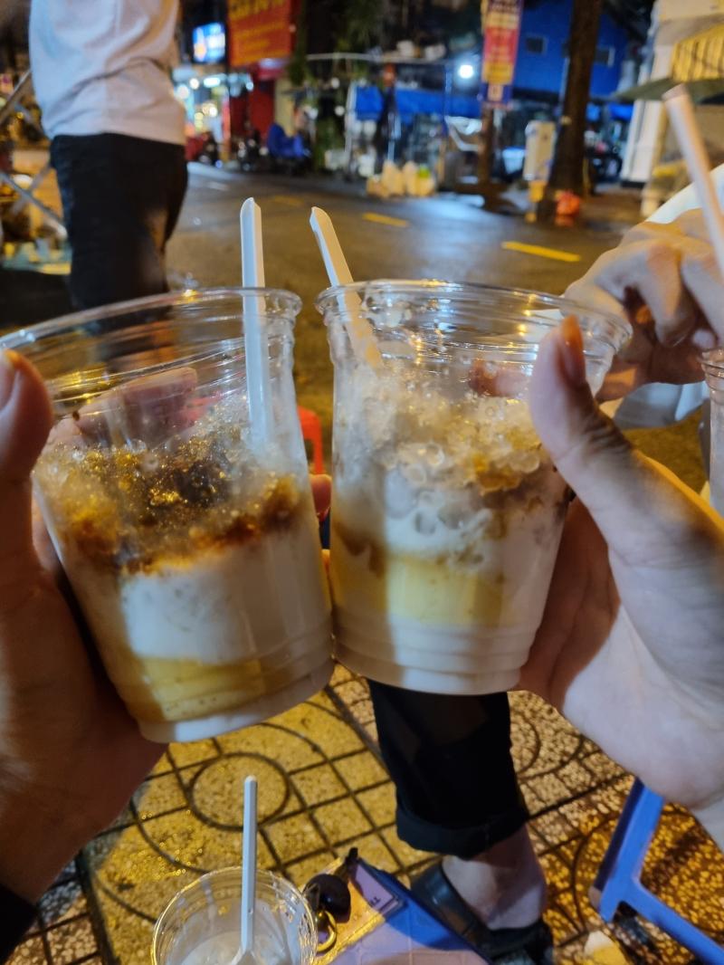 Chè - Tàu hủ đá Ngô Quyền