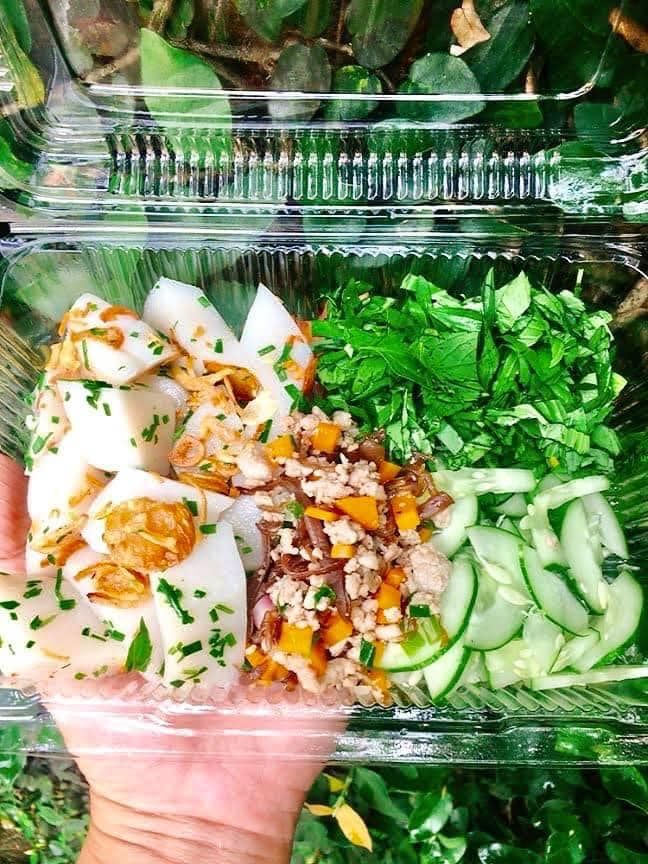 Chè Và Bánh Nhiên Anh