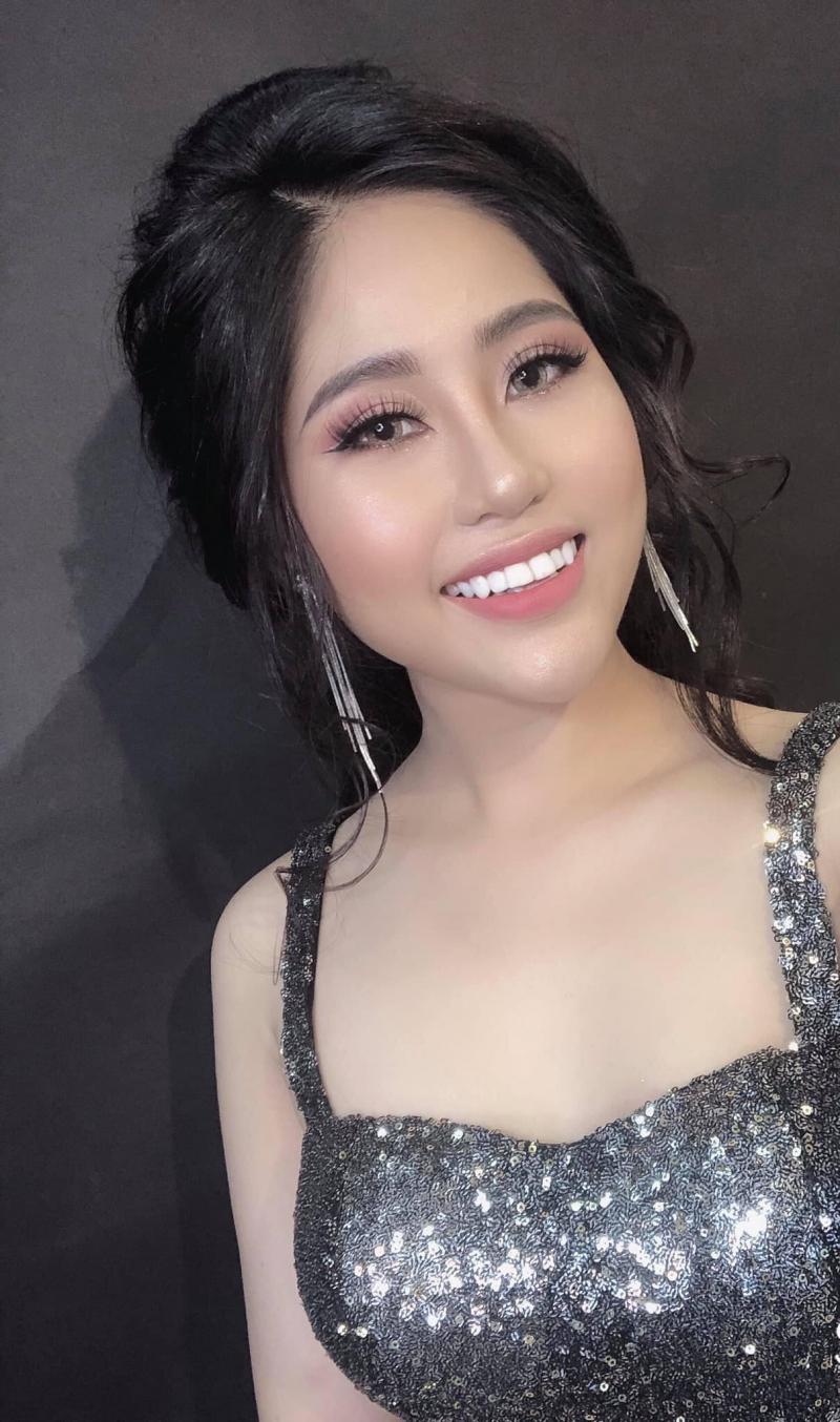 Chi Pơ - Makeup Artist