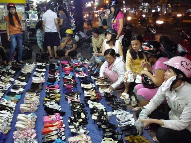 Chợ Đêm Bà Chiểu khu chợ đêm giá rẻ được nhiều chị em tin tưởng