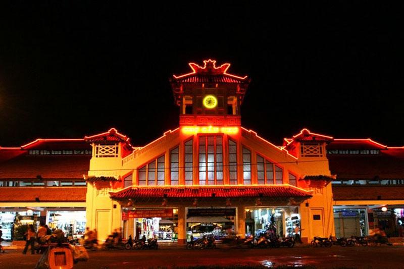 Chợ đêm Tây Đô