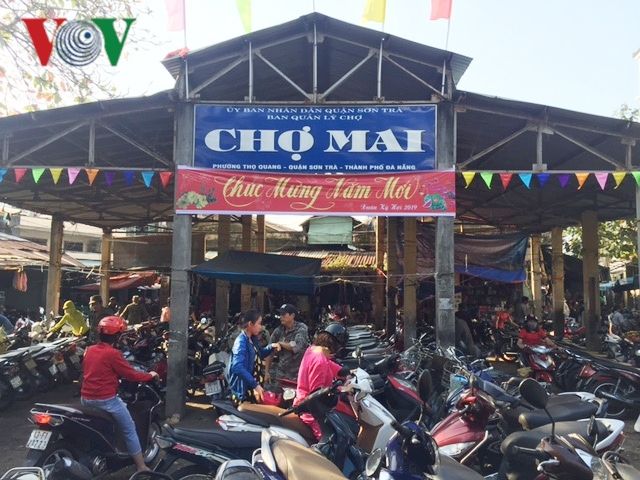 Chợ Mai