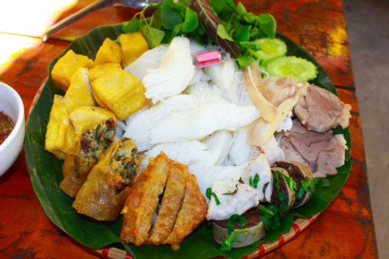 Chóe Bún Đậu Cafe Việt Trì