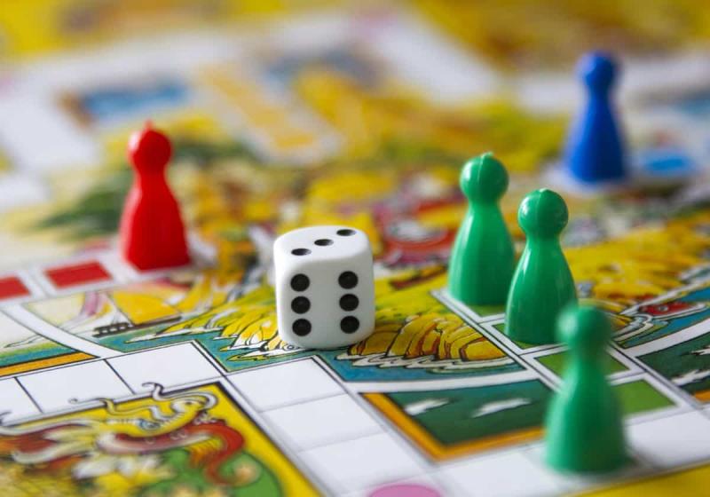 Chơi board-game