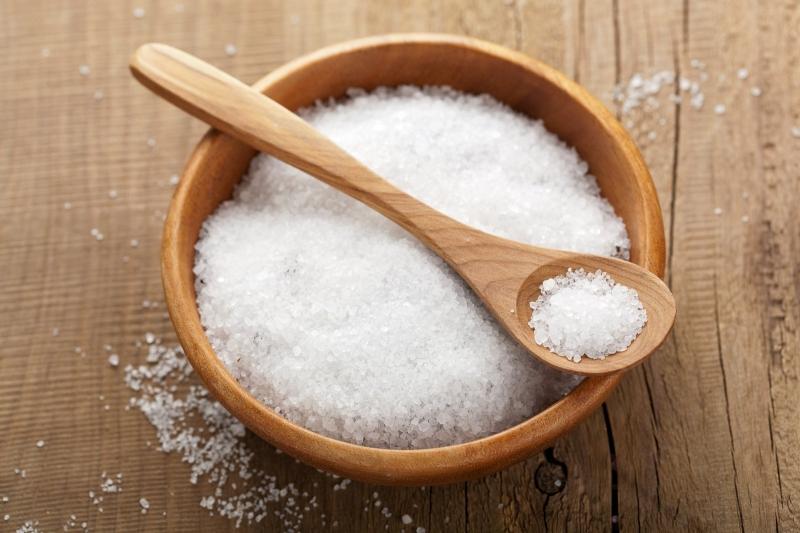 Nước muối loãng có tác dụng trị nhiệt miệng