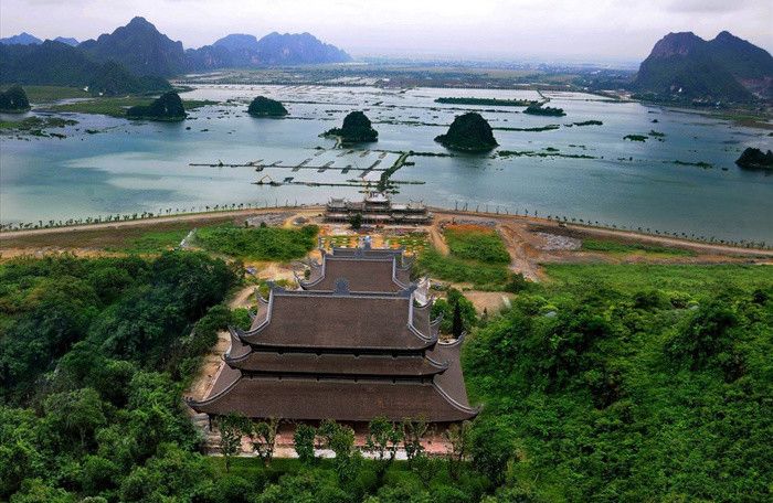 Toàn cảnh chùa Tam Chúc