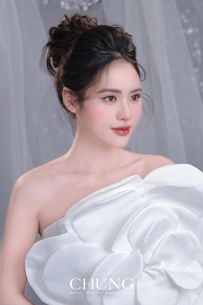 Chung MakeUp Store