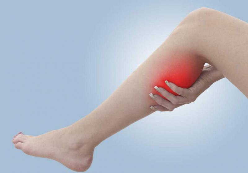 Tránh ngồi hoặc đứng lâu quá ở một tư thế để không bị chuột rút