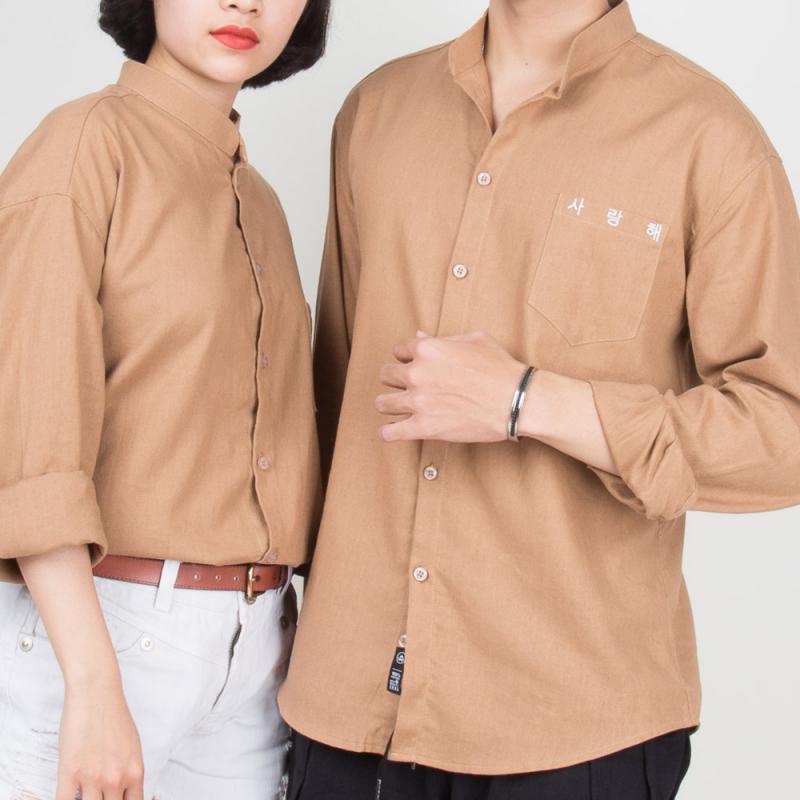 Sơ mi đũi cũng là thế mạnh của shop