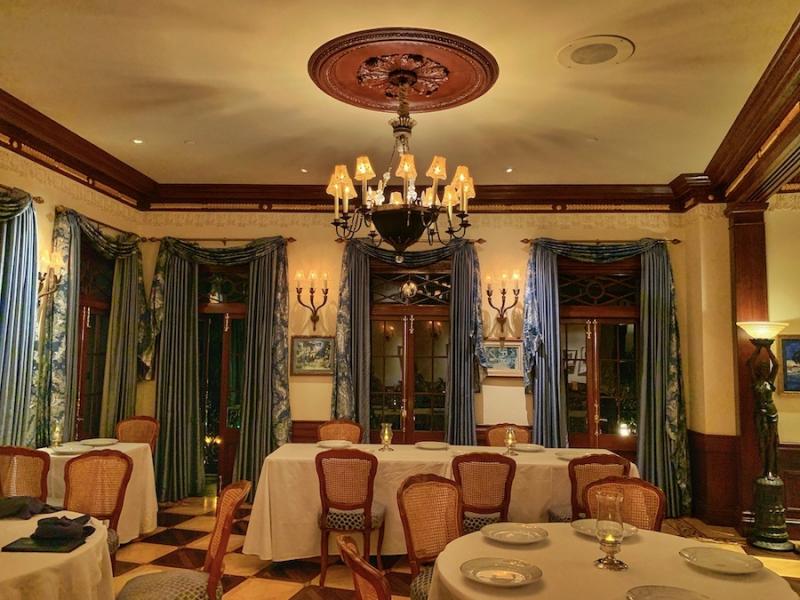Club 33, Disneyland, Califonia