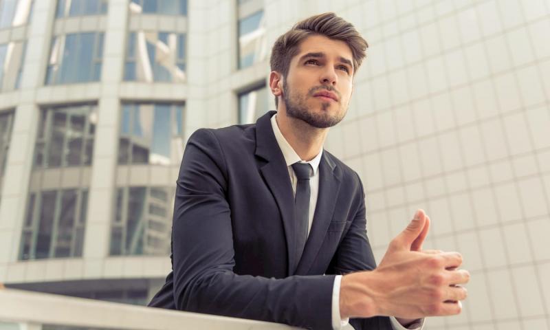 Những chàng trai trưởng thành luôn biết phải cân đối dành thời gian cho công việc và gia đình