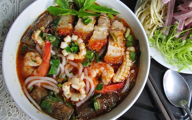 Cô Út - Bún Mắm & Bún Thái