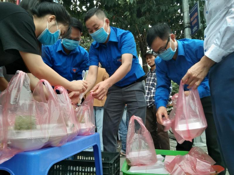 Cơm 5000 Hà Nội