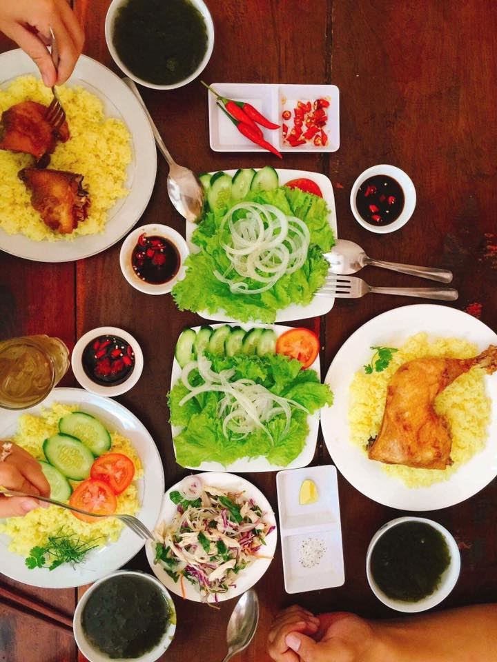 Không gian lầu 2_ Cơm Gà Quê Hương 2