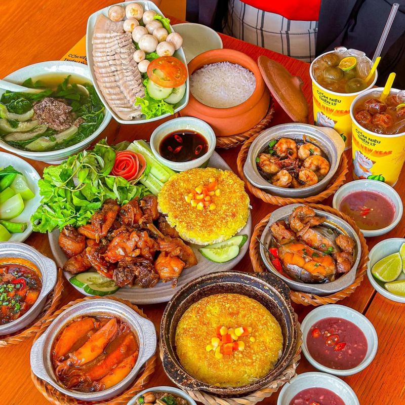 Cơm Niêu Thiên Lý - Nguyễn Đình Chiểu