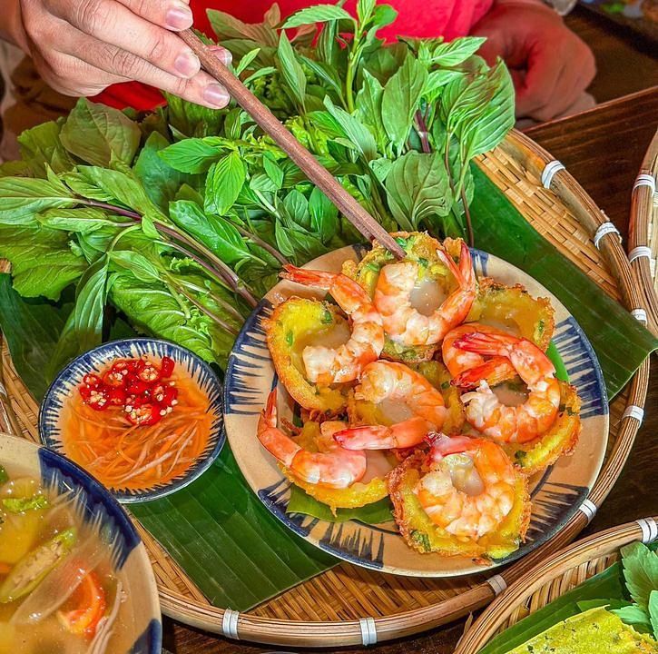 Cơm Quê Dượng Bầu