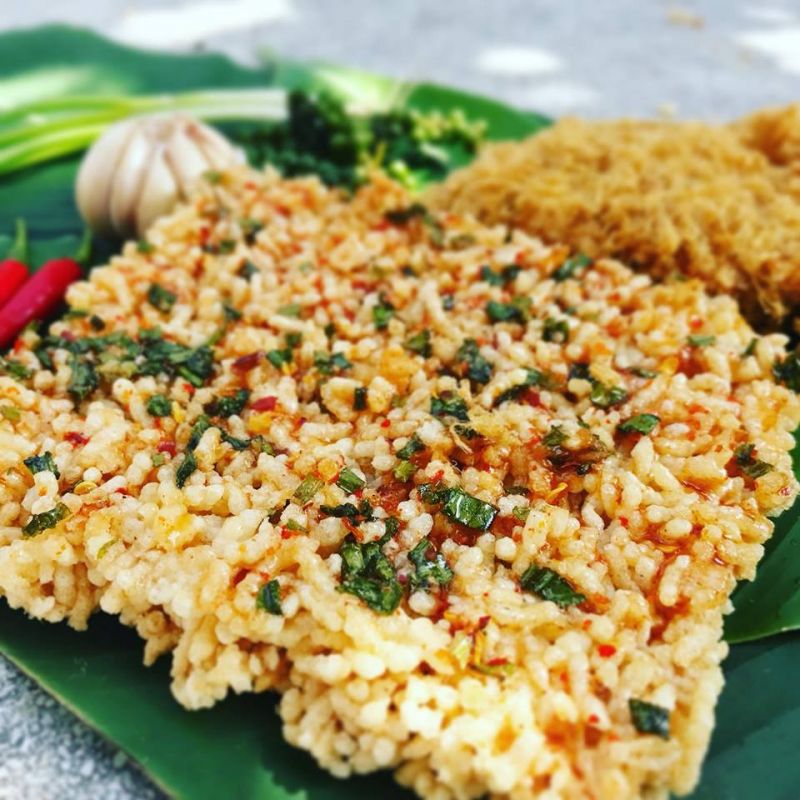 Cơm cháy chà bông